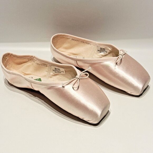 Russian Pointe Akoya Ballet Shoes Women's 37.5 w4 v2 FS US Size 7.5 - Picture 2 of 15